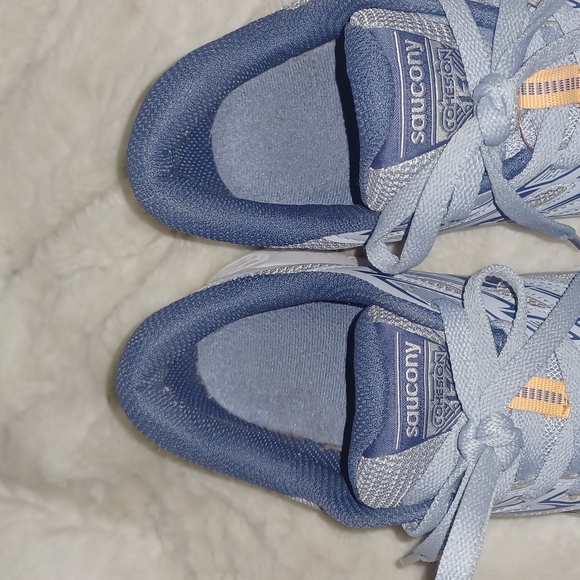 Saucony Blue and White Running Shoes - Picture 4 of 8